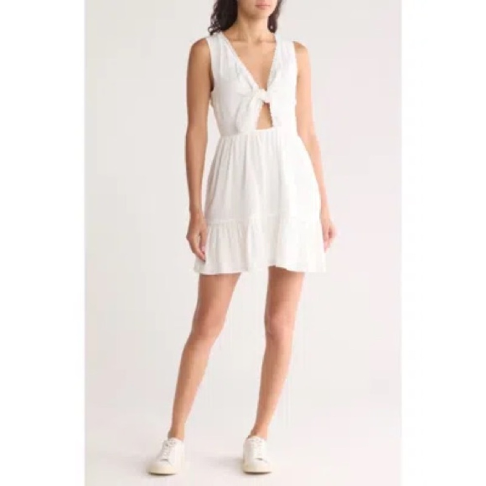 NWT- Elodie TIE FRONT MINIDRESS IN WHITE, size small
